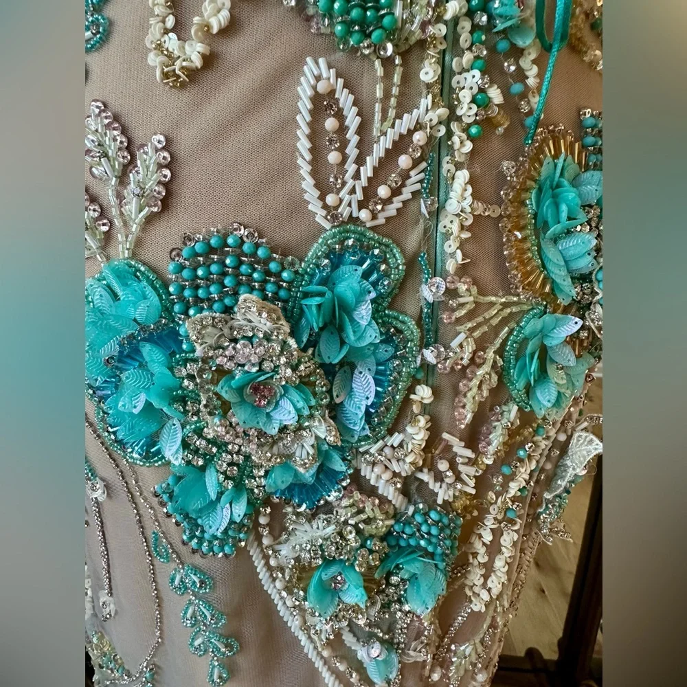 Crystal Beaded Formal Sweetheart Neckline Custom Gown Beige Turquoise Size 4 - Picture 12 of 16